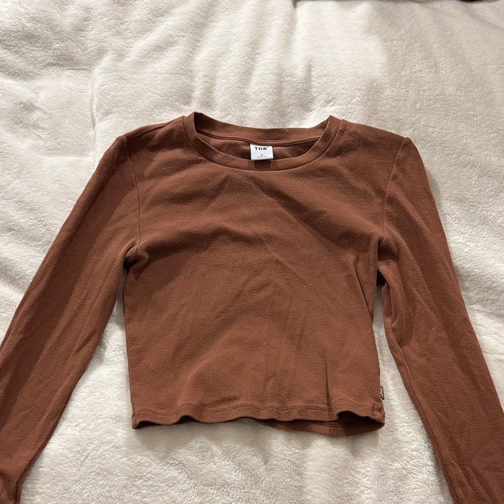 TNA cropped long sleeve tee